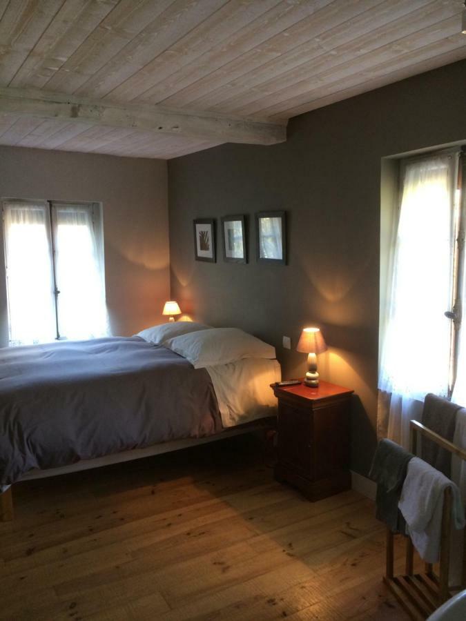 La Ferme Des Vignes Acomodação com café da manhã Hotot-en-Auge Exterior foto